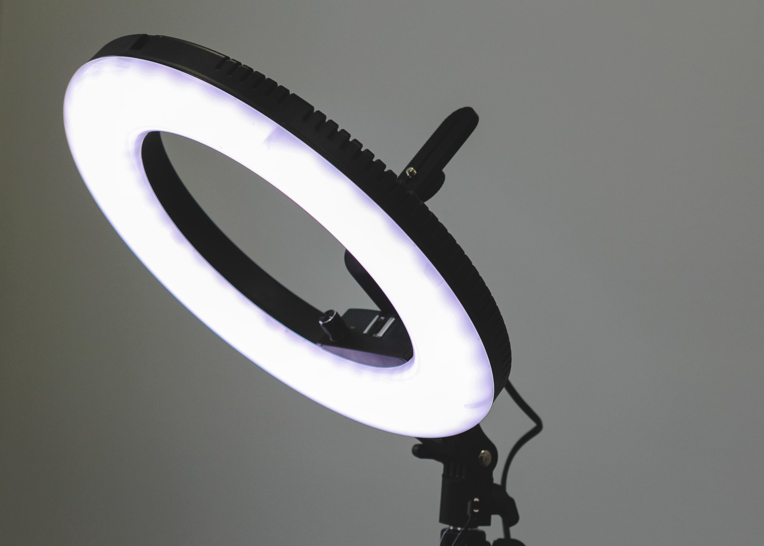 Ring light